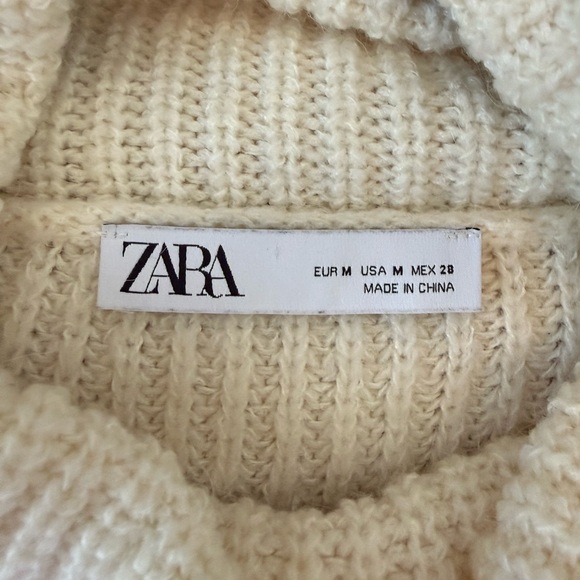 Zara Cream Turtleneck Sweater - Picture 3 of 6